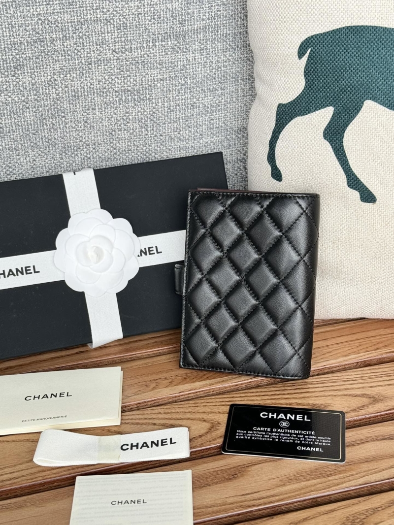 Ch**el wallet purse